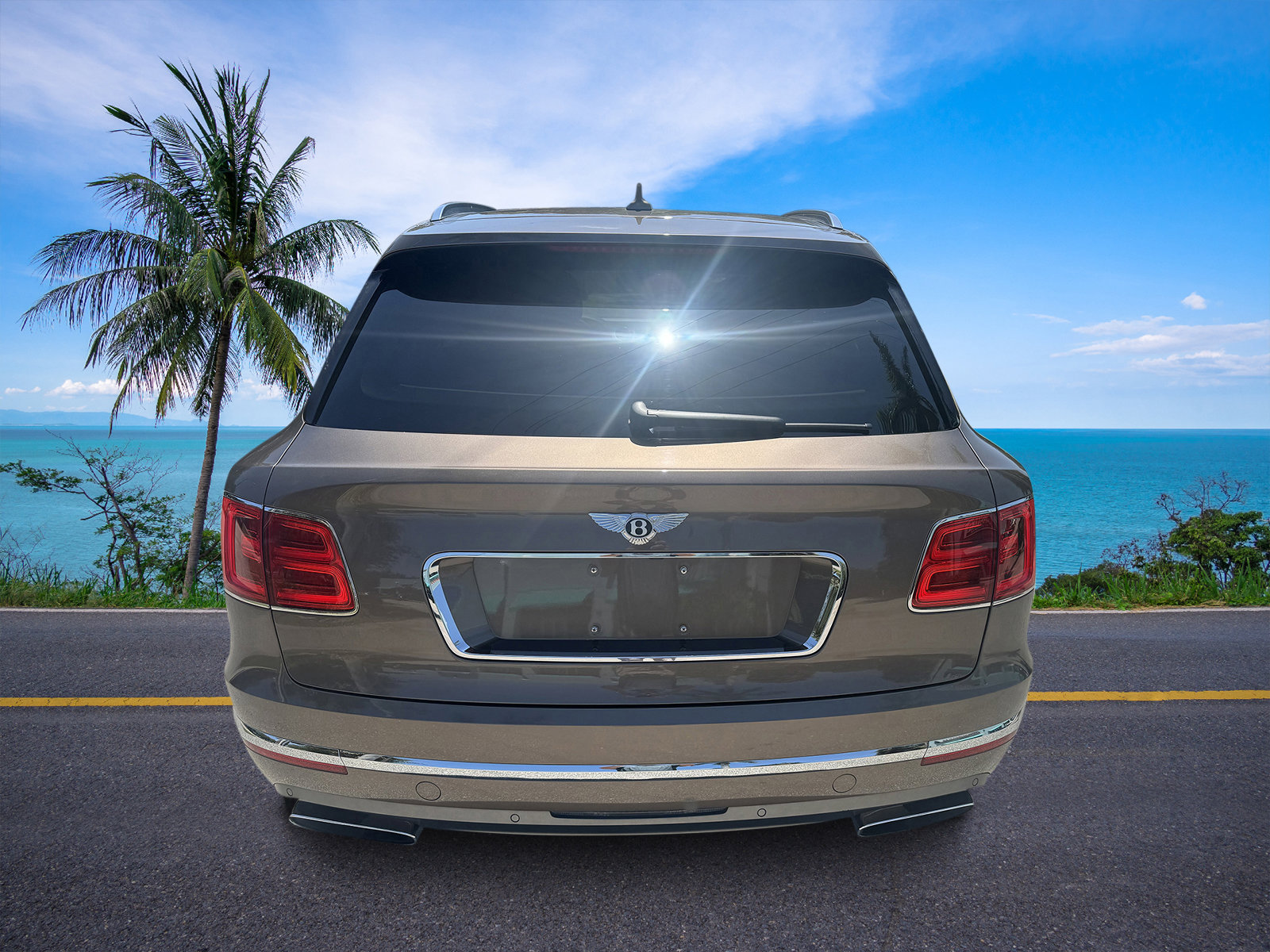 Used 2018 Bentley Bentayga image 38