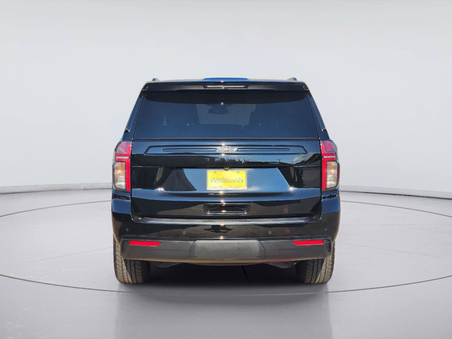 Used 2024 Chevrolet Tahoe Z71 w/ Luxury Package AWD/4WD image 6