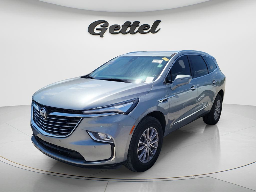 Certified 2023 Buick Enclave Essence FWD image 2