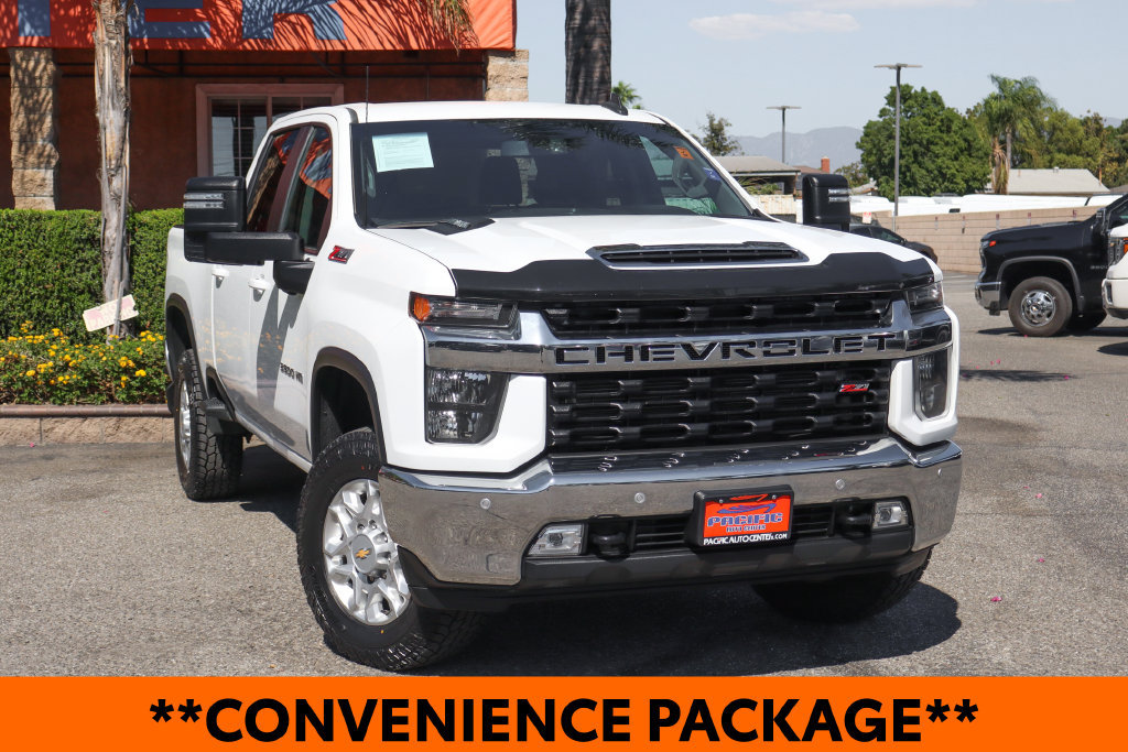 Used 2023 Chevrolet Silverado 3500 LT w/ Convenience Package AWD/4WD image 2
