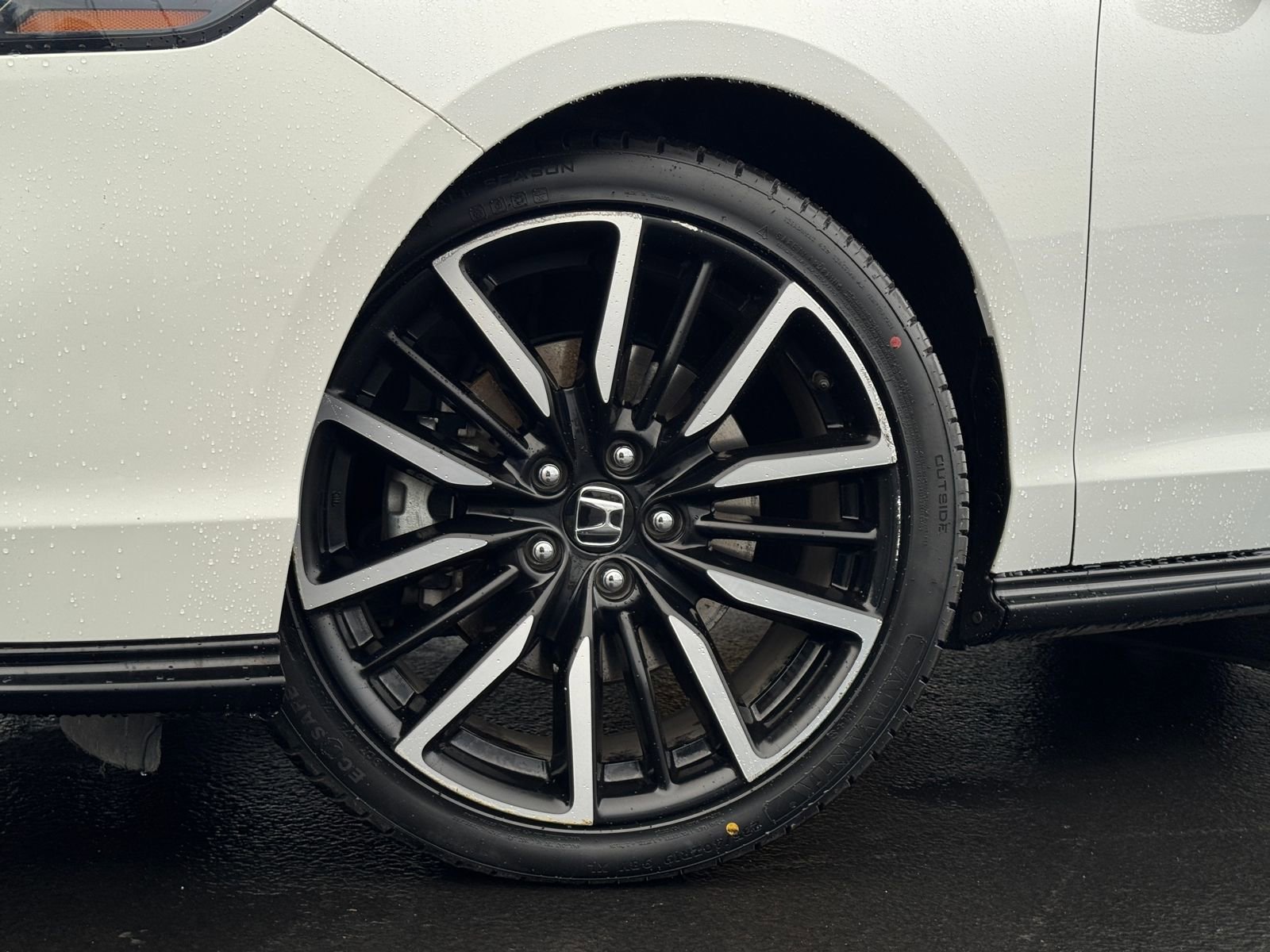 Certified 2023 Honda Accord Touring image 30