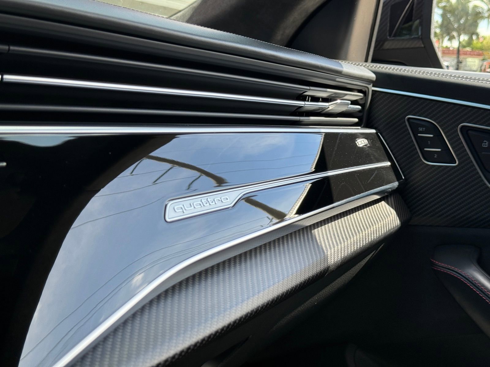 Used 2021 Audi RS Q8 AWD/4WD image 34