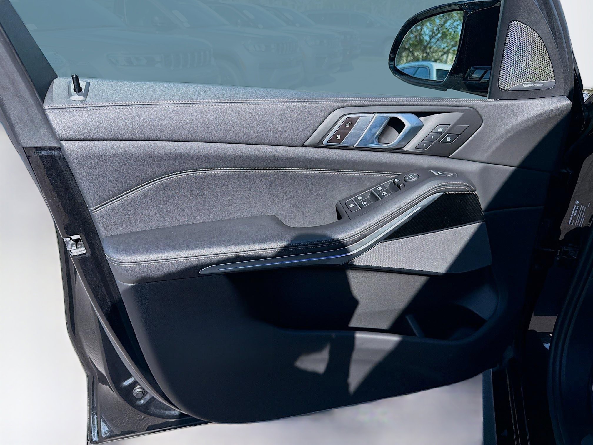 Used 2024 BMW X5 M60i w/ Climate Comfort Package image 22