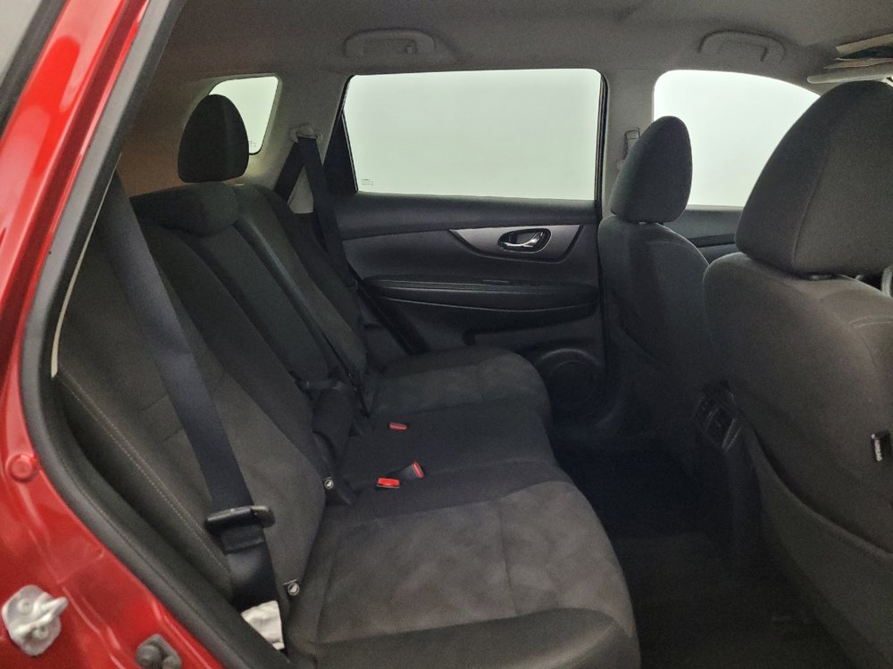 Used 2016 Nissan Rogue SV w/ SV Premium Package AWD/4WD image 19