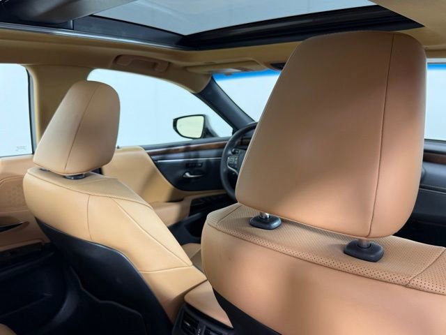 Used 2025 Lexus ES 350 w/ Premium Package FWD image 31