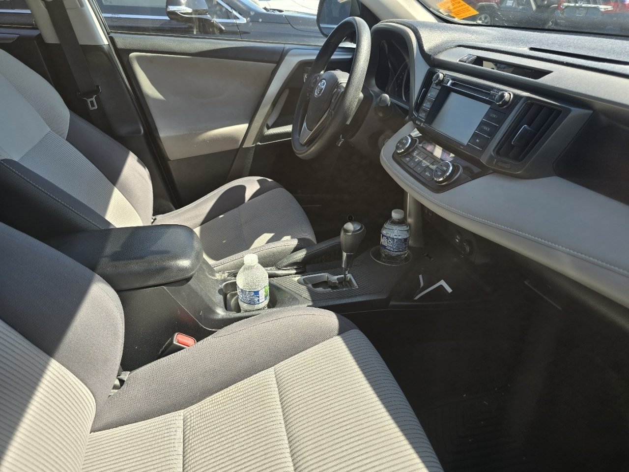 Used 2015 Toyota RAV4 XLE AWD/4WD image 13