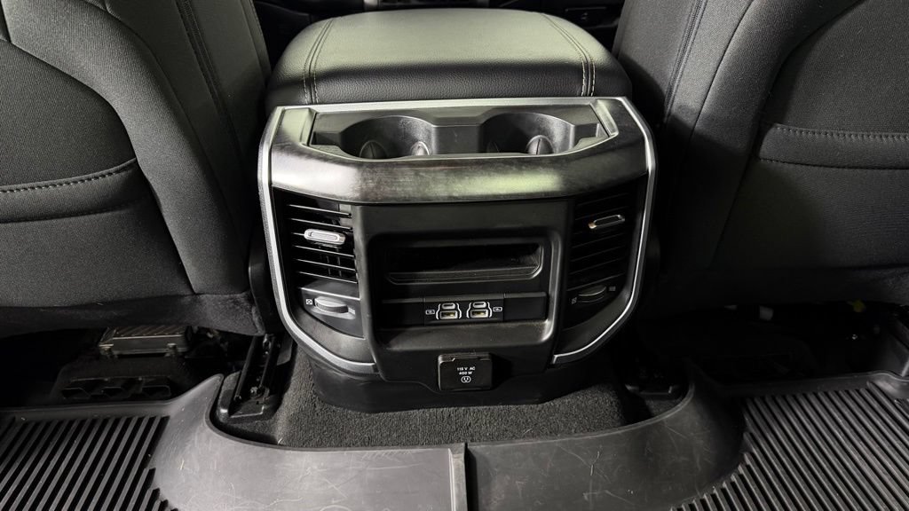 Used 2022 RAM 1500 Big Horn AWD/4WD image 29