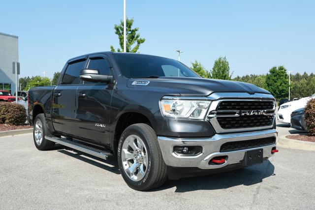 Used 2022 RAM 1500 Big Horn AWD/4WD image 3