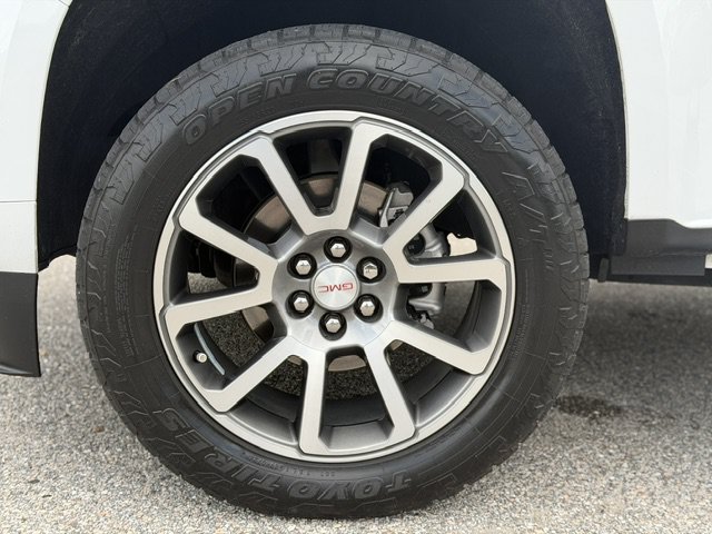 Used 2021 GMC Canyon Denali RWD image 9