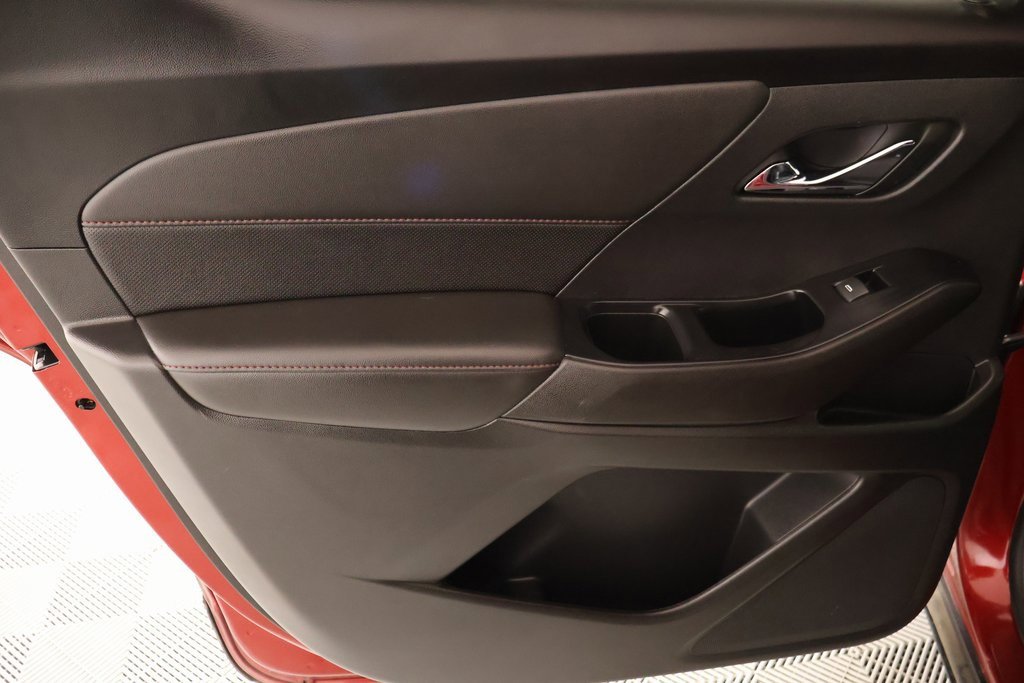 Used 2023 Chevrolet Traverse RS w/ LPO, Floor Liner Package image 17