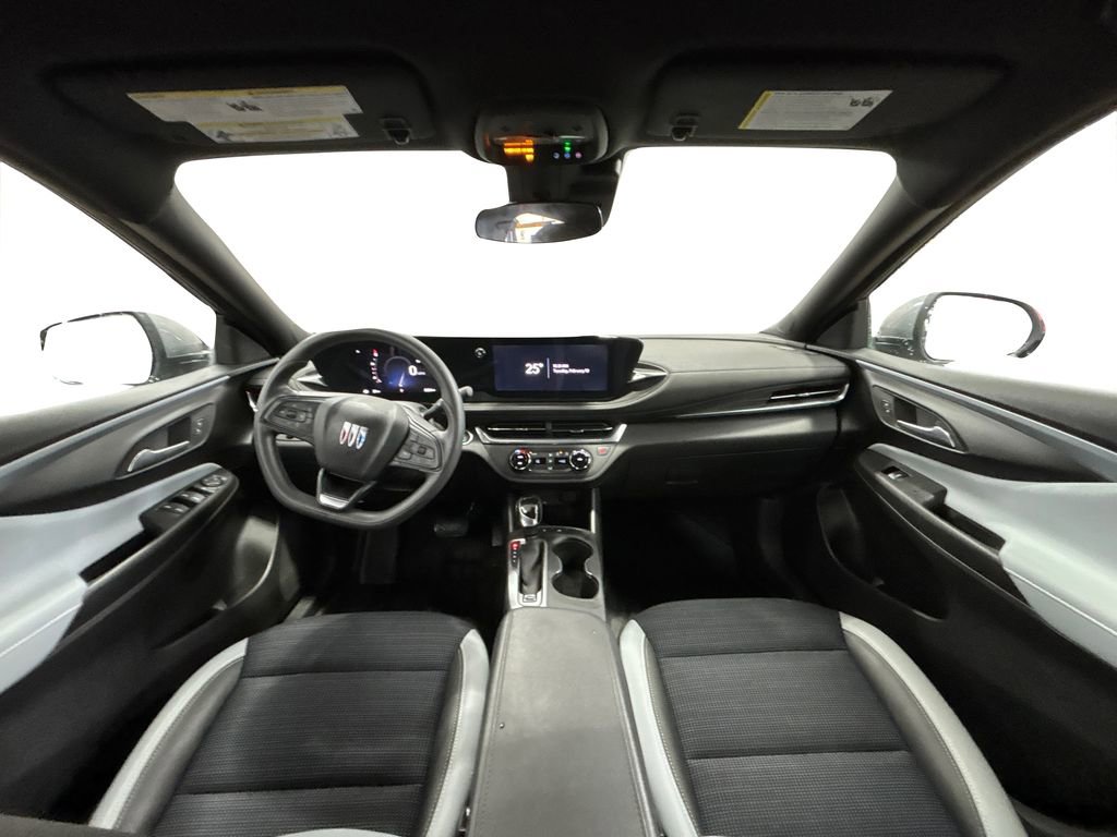 Used 2024 Buick Envista Preferred image 16