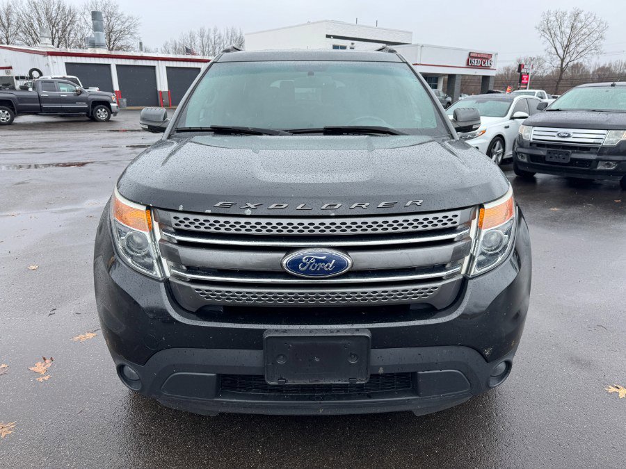 Used 2015 Ford Explorer XLT w/ Equipment Group 202A image 8