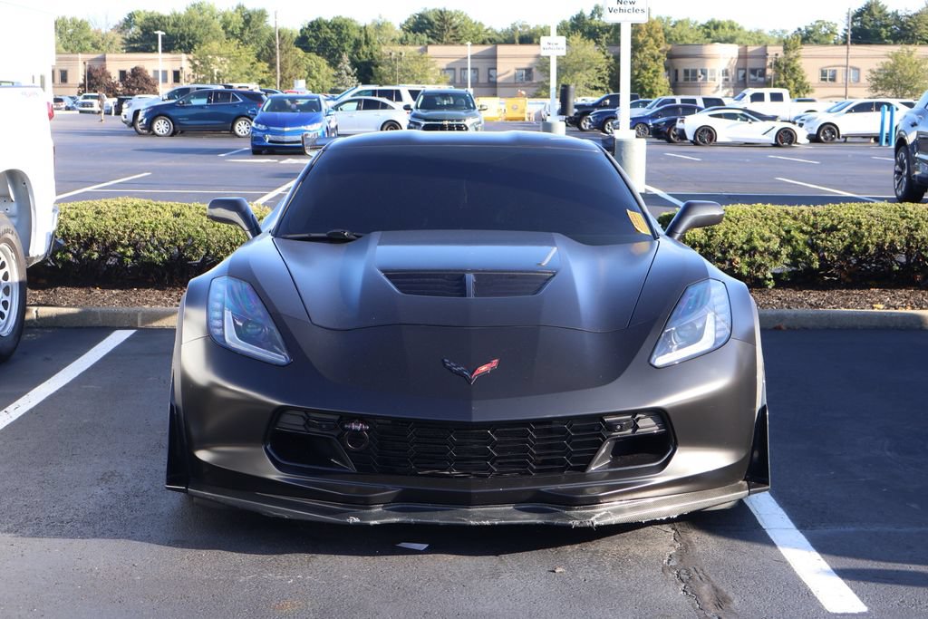 Used 2016 Chevrolet Corvette Z06 w/ 3LZ Preferred Equipment Group RWD image 2