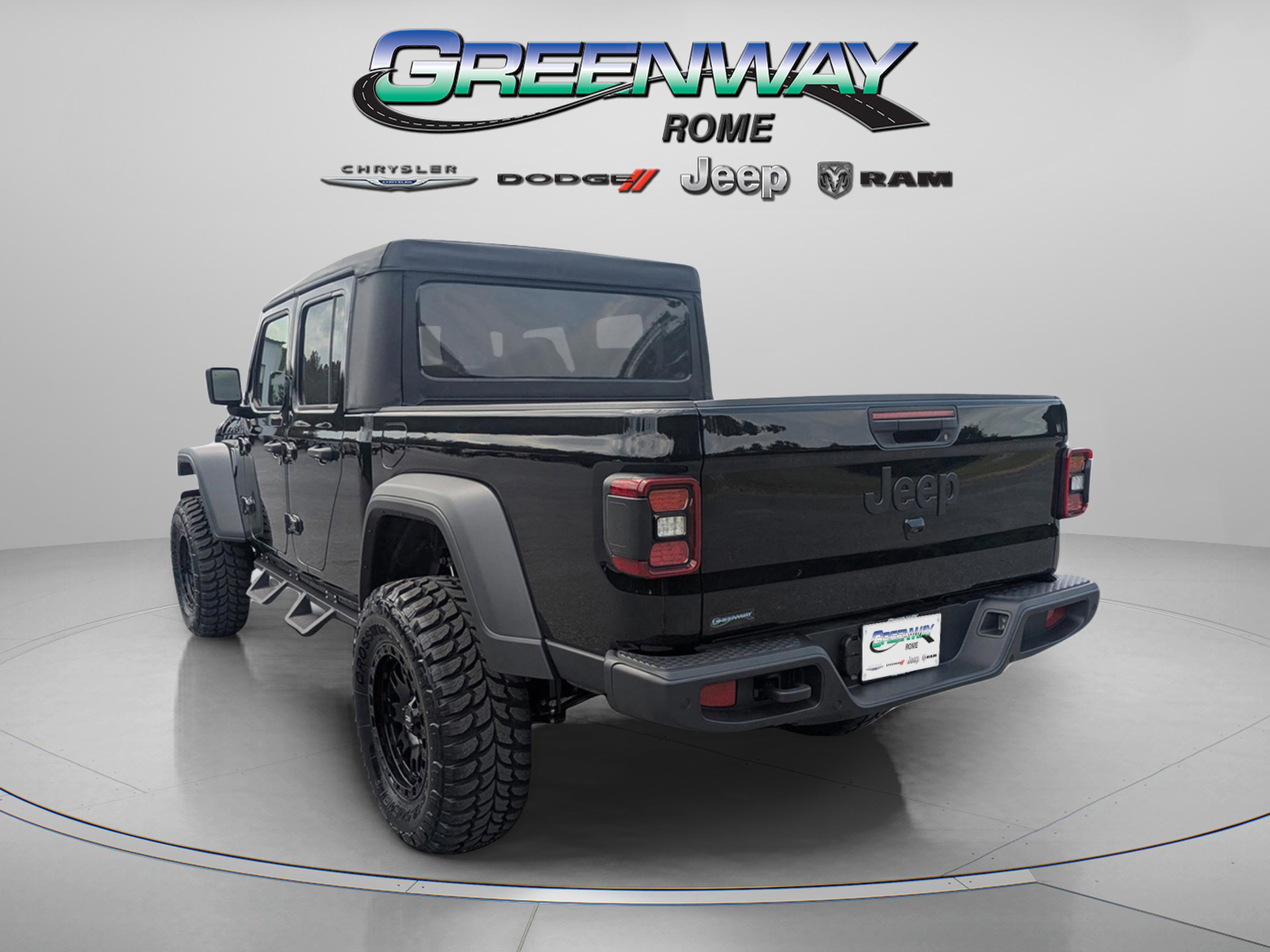 New 2025 Jeep Gladiator Sport image 5