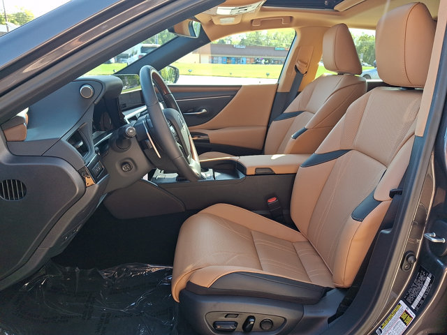 Certified 2025 Lexus ES 300h w/ Technology Package FWD image 14