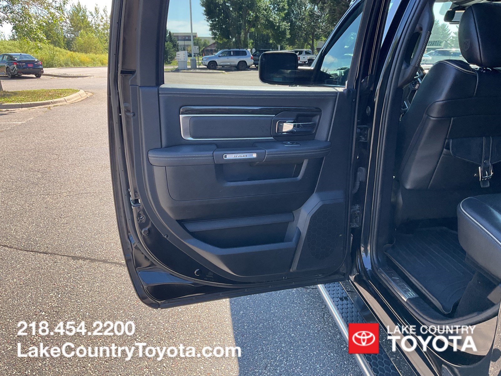Used 2016 RAM 1500 Limited AWD/4WD image 12