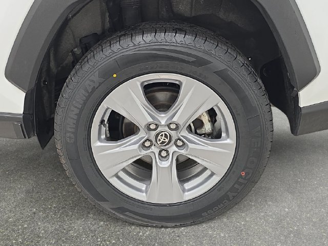 Certified 2025 Toyota RAV4 XLE AWD/4WD image 27