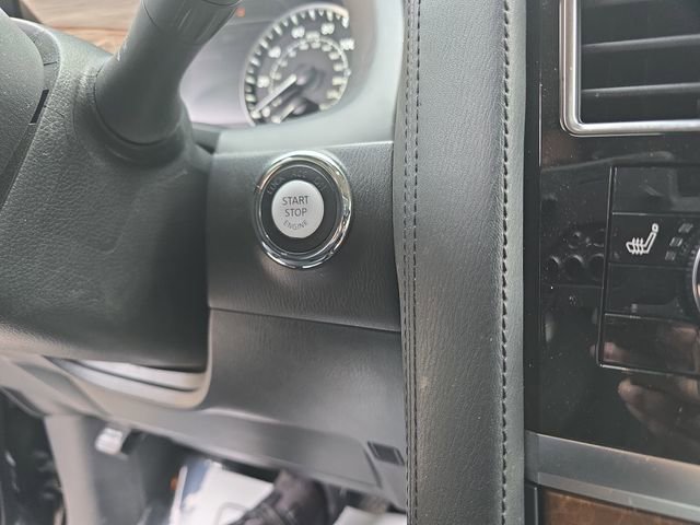 Used 2024 Nissan Armada SL w/ Captain's Chairs Package image 39
