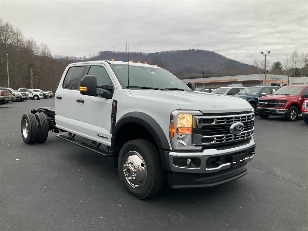 New 2026 Ford F450 XL image 3