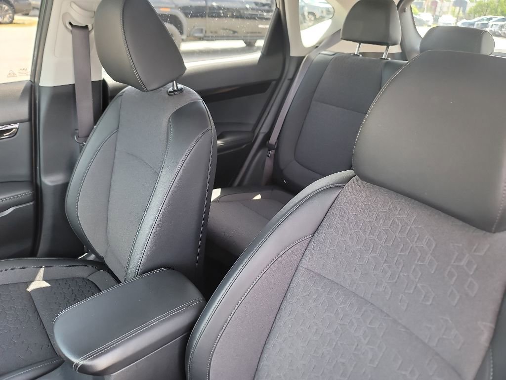 Certified 2025 Kia Seltos S FWD image 8