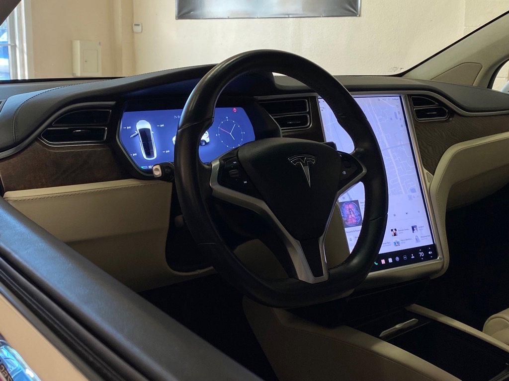 Used 2018 Tesla Model X AWD/4WD image 22