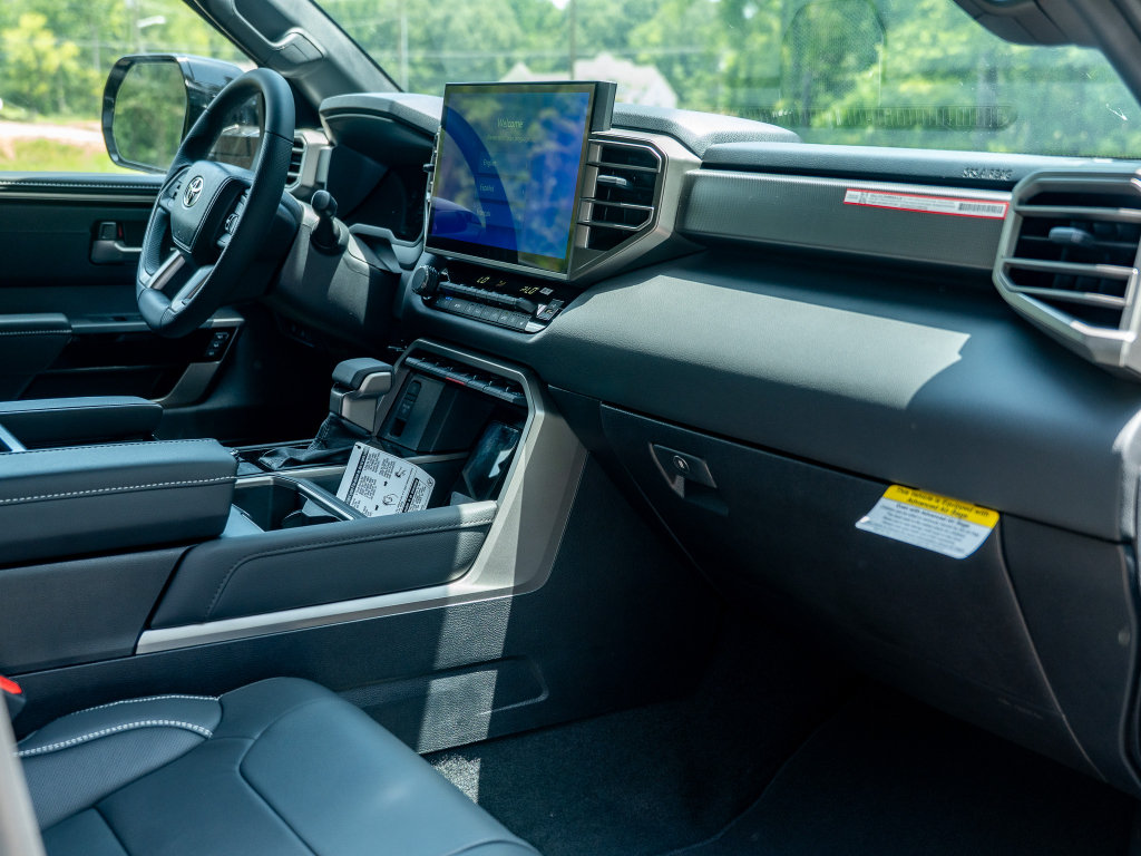 New 2026 Toyota Tundra Limited AWD/4WD image 17