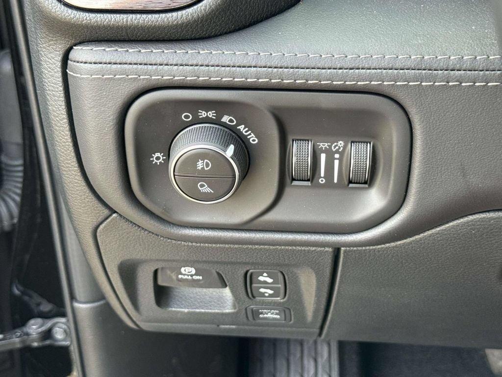 New 2026 RAM 1500 Limited AWD/4WD image 23