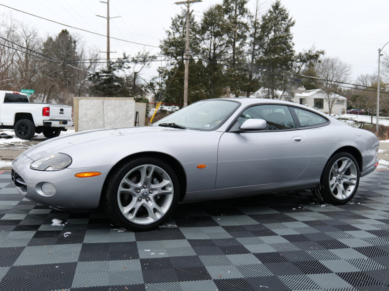 Used 2004 Jaguar XK8 Coupe image 10
