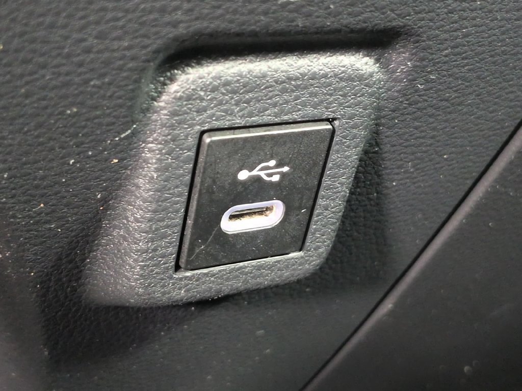 Used 2024 Toyota Corolla LE FWD image 34