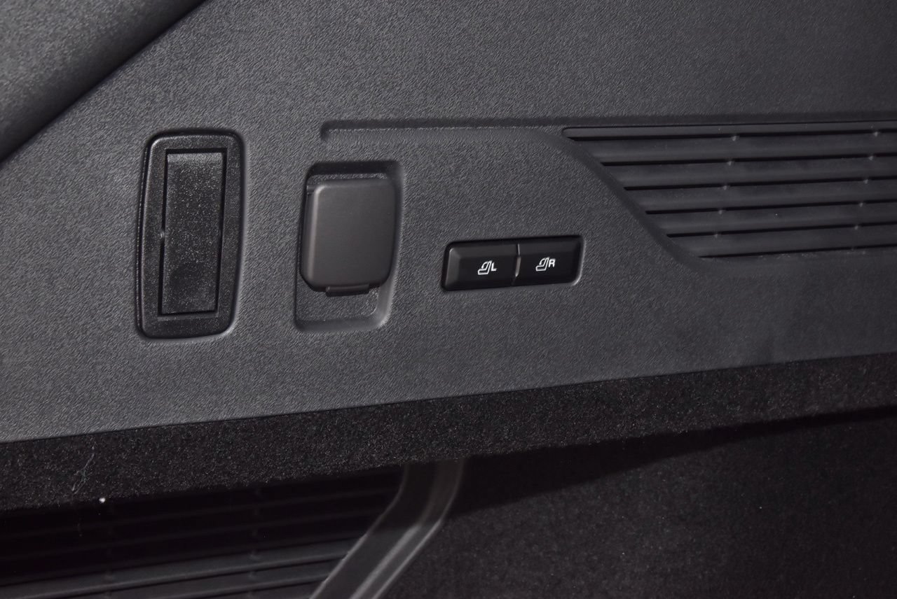 New 2026 Lincoln Nautilus Reserve AWD/4WD image 39