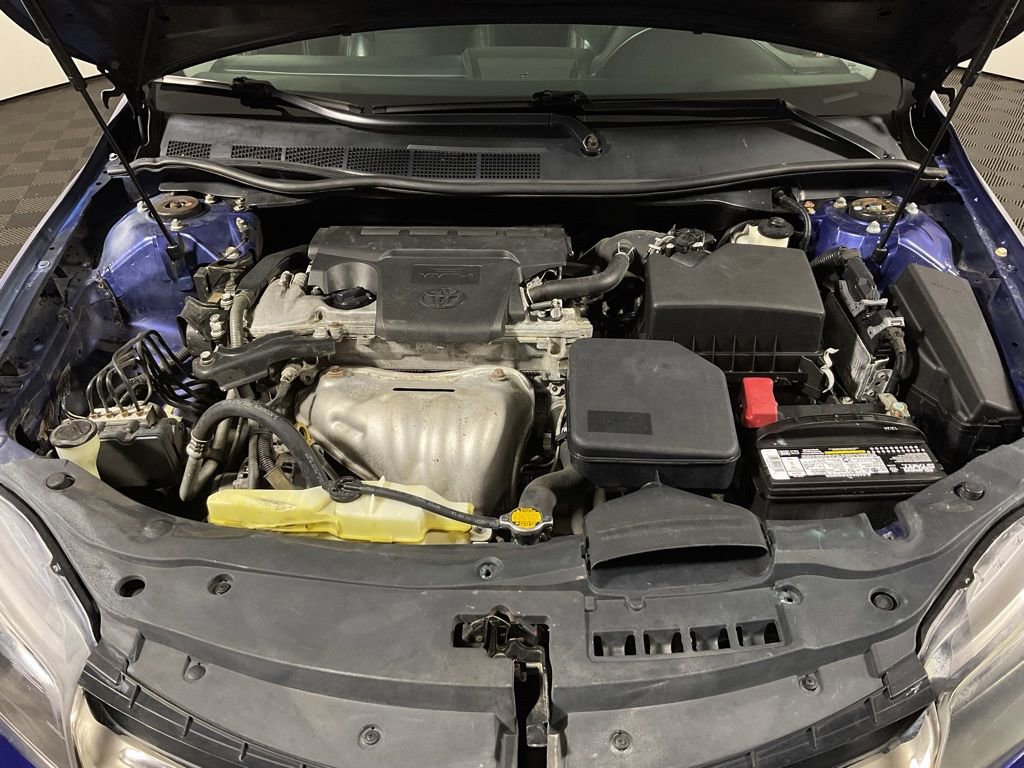 Used 2015 Toyota Camry XSE w/ Moonroof Package image 10