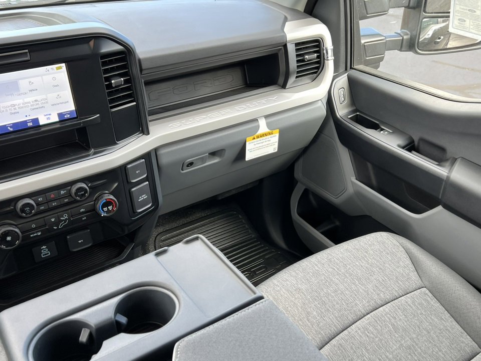 New 2026 Ford F250 4x4 Crew Cab Super Duty image 30