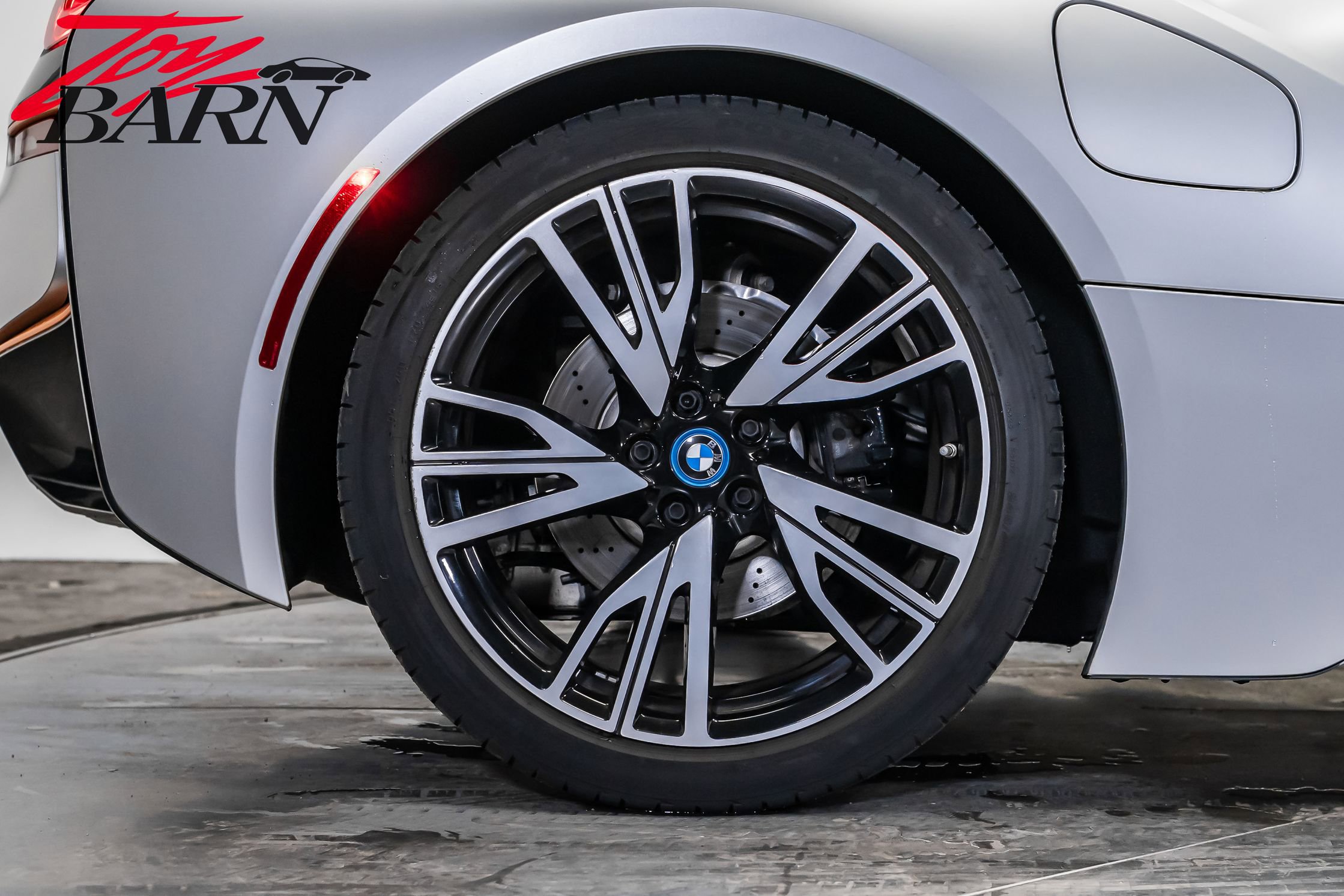 Used 2015 BMW i8 image 15