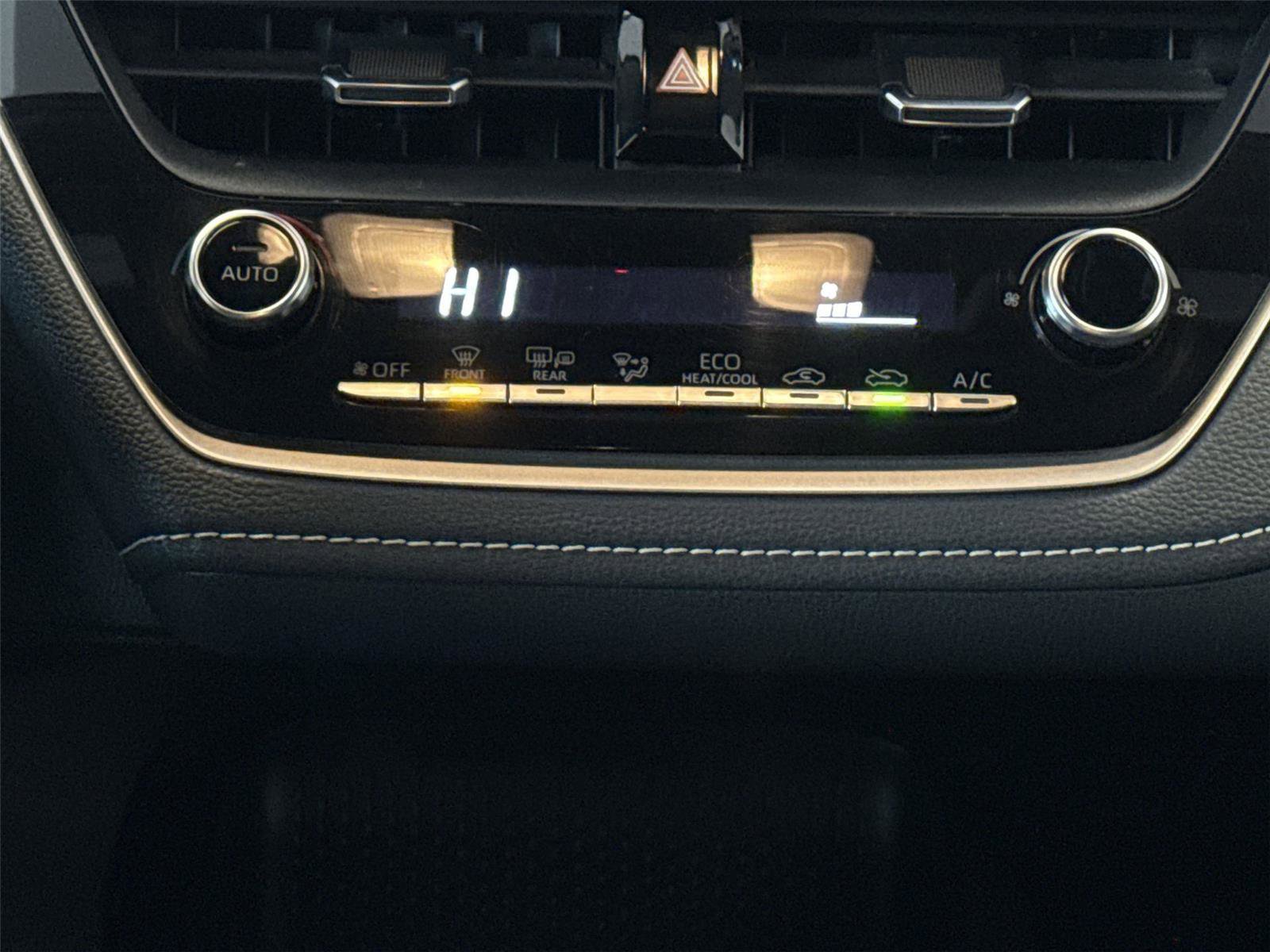 Used 2019 Toyota Corolla SE image 16