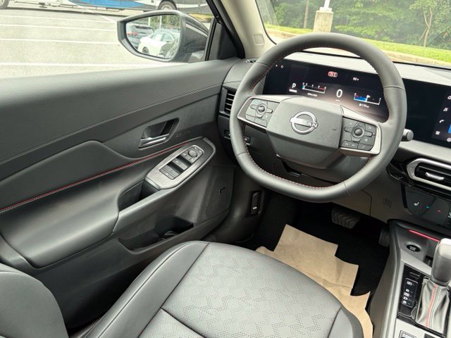 New 2027 Nissan Sentra SR w/ SR Premium Package FWD image 30