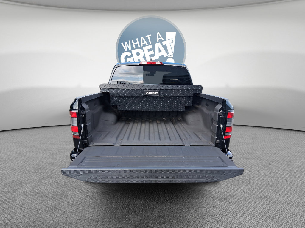 Used 2023 Nissan Frontier SV w/ Midnight Edition Package RWD image 25