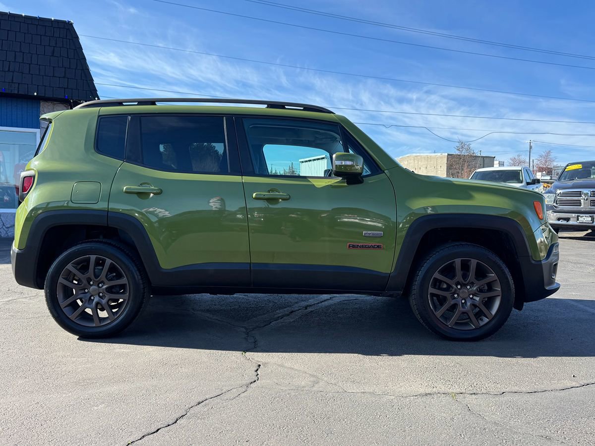 Used 2016 Jeep Renegade 75th Anniversary AWD/4WD image 11