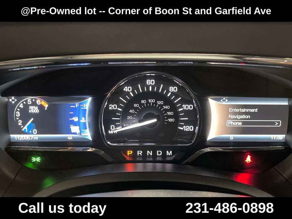 Used 2015 Lincoln Navigator 4WD image 21
