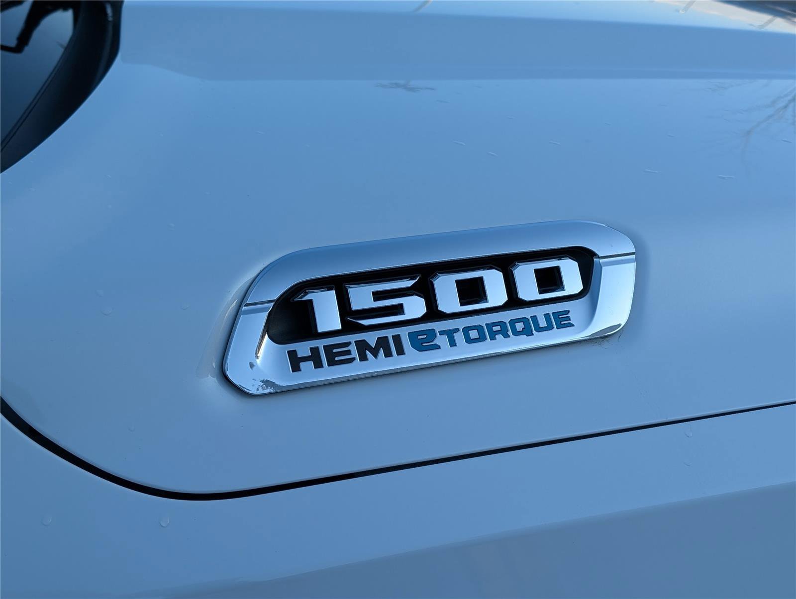 Used 2022 RAM 1500 Laramie image 9