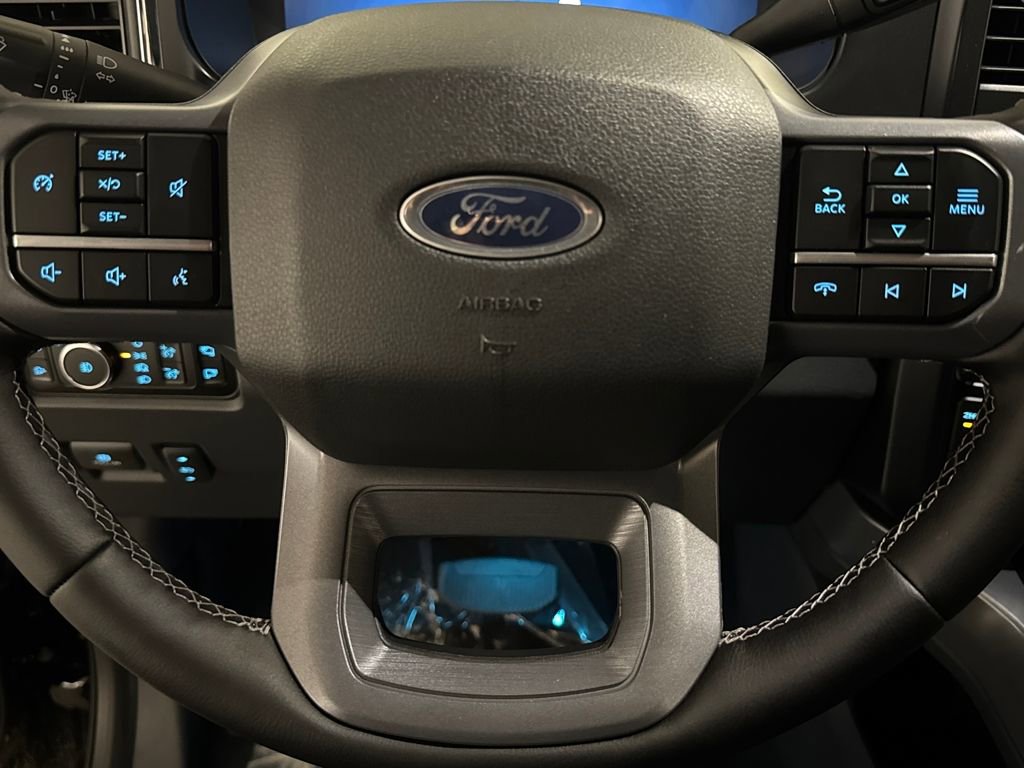 New 2026 Ford F250 Lariat w/ Chrome Package image 31