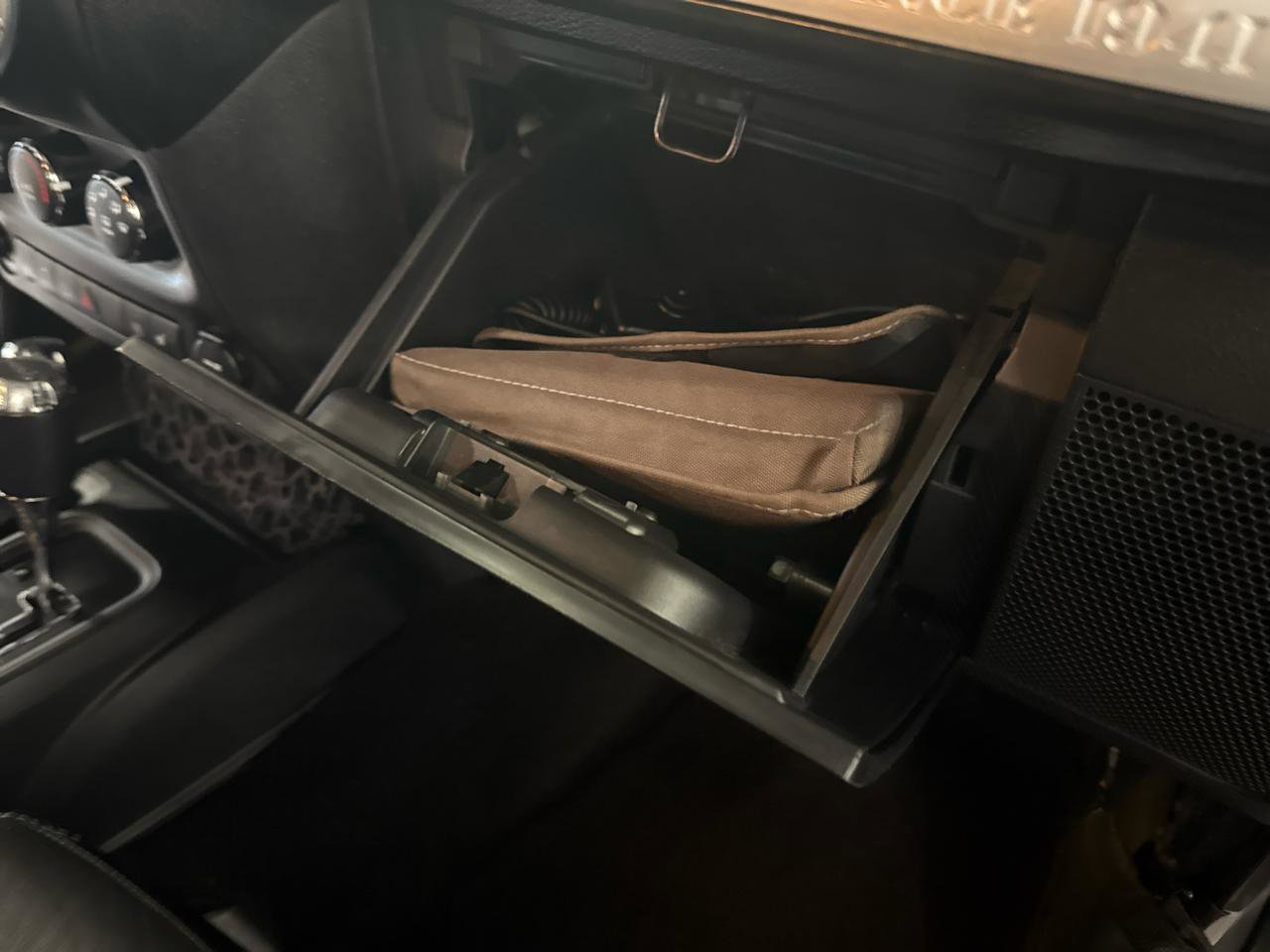 Used 2017 Jeep Wrangler Unlimited Rubicon image 47