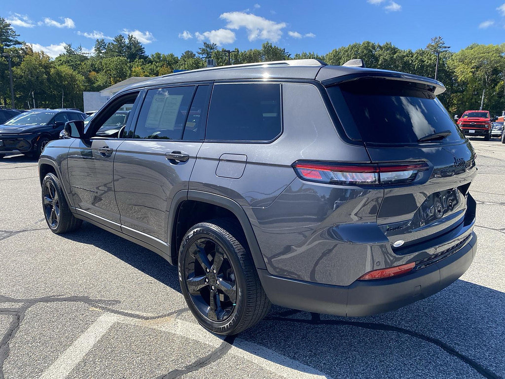 Used 2024 Jeep Grand Cherokee L Altitude AWD/4WD image 5