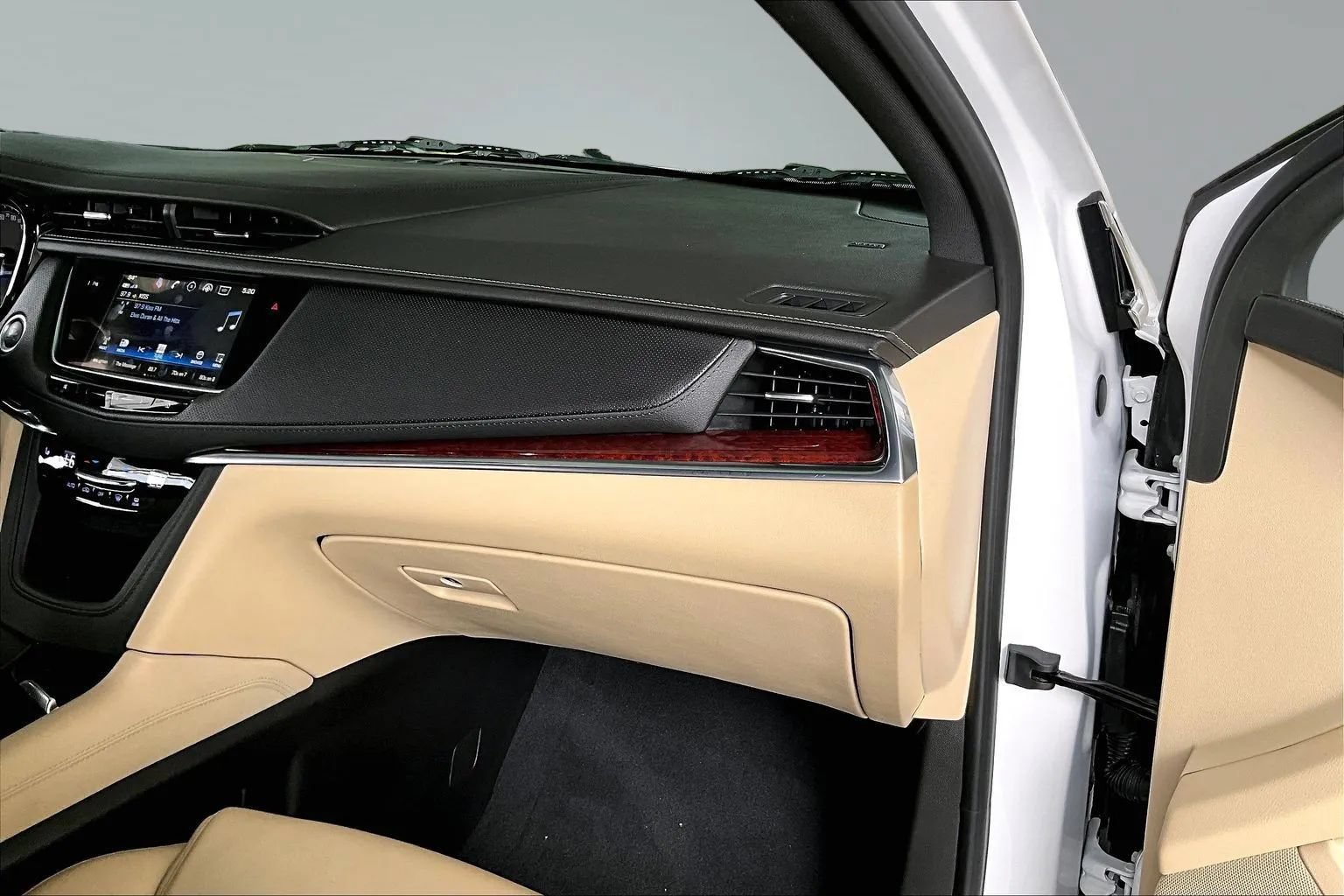 Used 2019 Cadillac XT5 Luxury FWD image 23