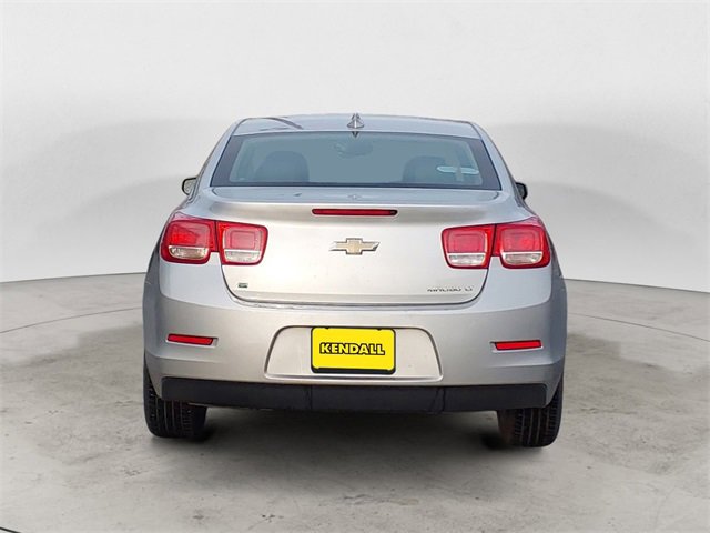 Used 2015 Chevrolet Malibu LT w/ Power Convenience Package image 4