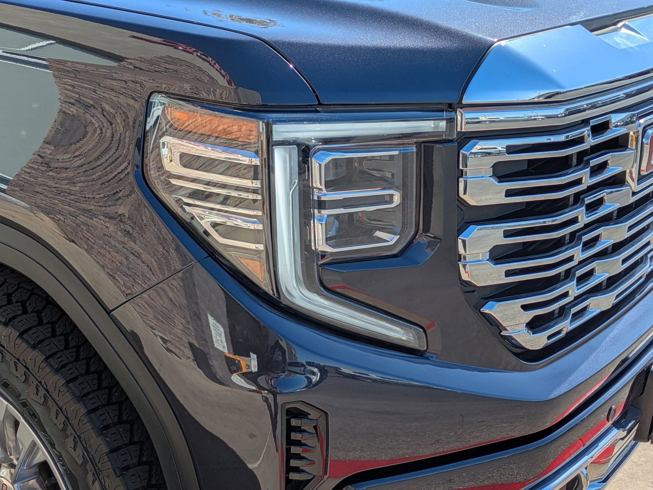 Certified 2023 GMC Sierra 1500 Denali w/ Technology Package AWD/4WD image 11