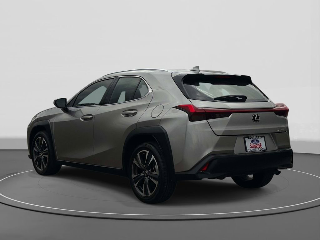 Used 2019 Lexus UX 200 w/ Premium Package image 7