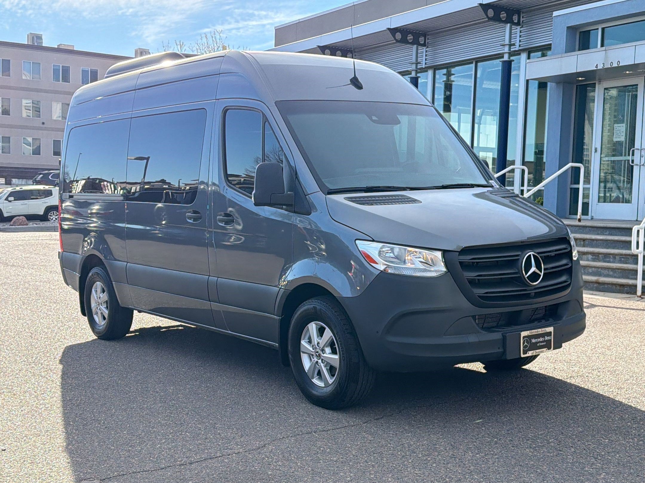 Used 2024 Mercedes-Benz Sprinter 2500 image 7