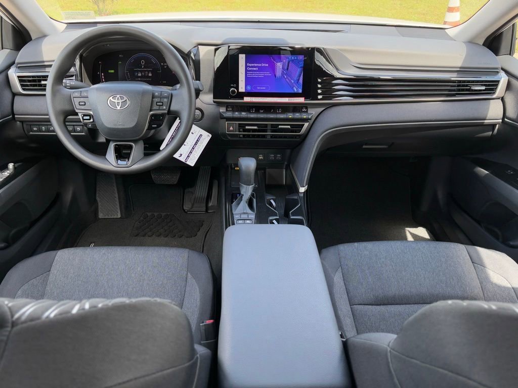 Used 2026 Toyota Camry LE w/ Convenience Package FWD image 8