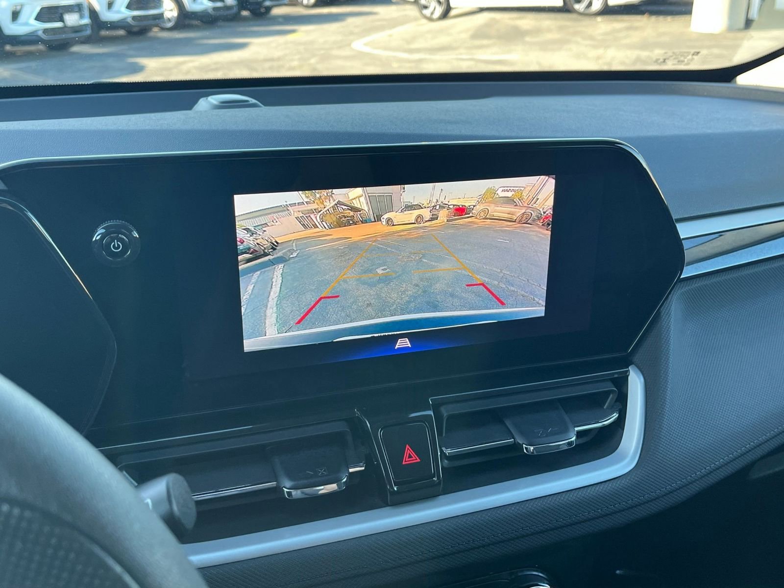 Used 2025 Chevrolet TrailBlazer LT image 24