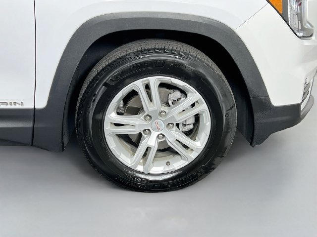 Used 2023 GMC Terrain SLE FWD image 36